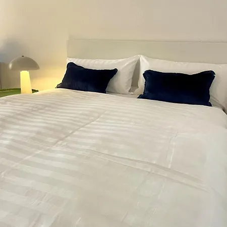 Lejlighed Your Away From *